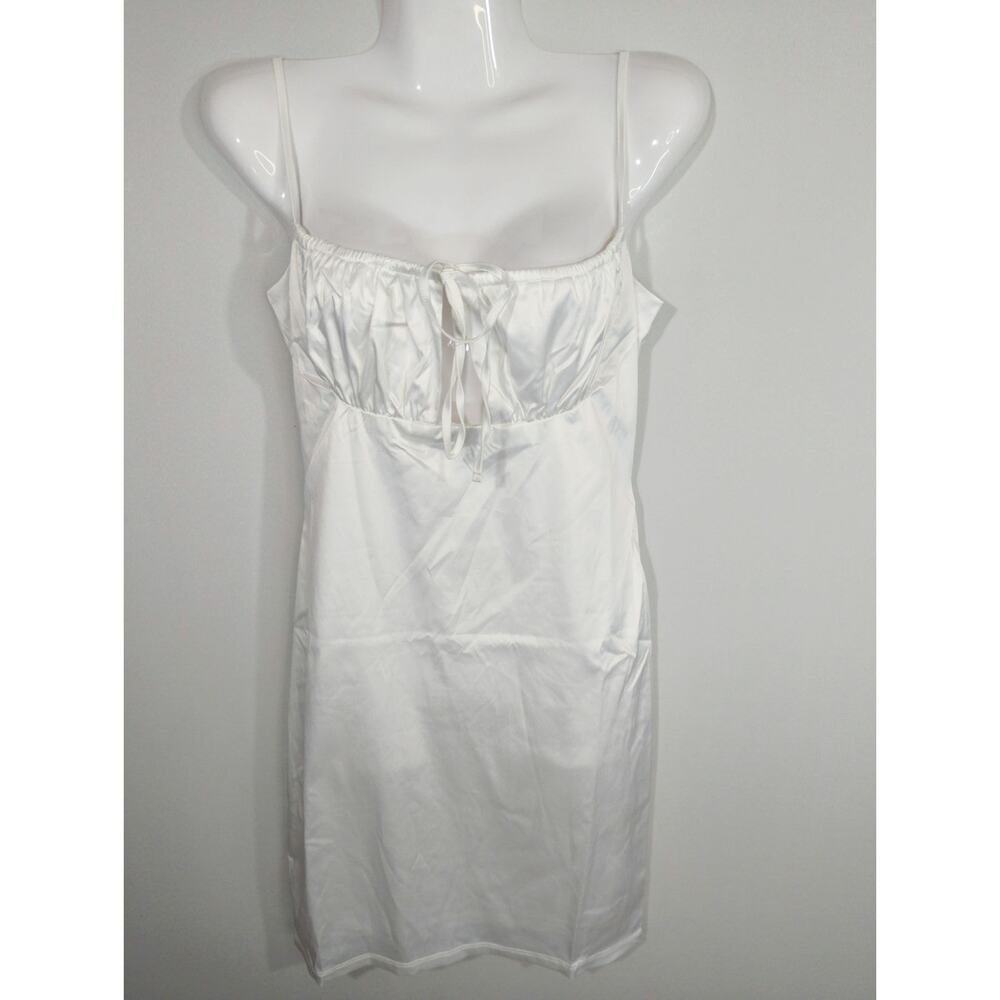 TIC TOC White Satin Bodycon Mini Dress Women's MEDIUM Party Cottage‎ Core NWT